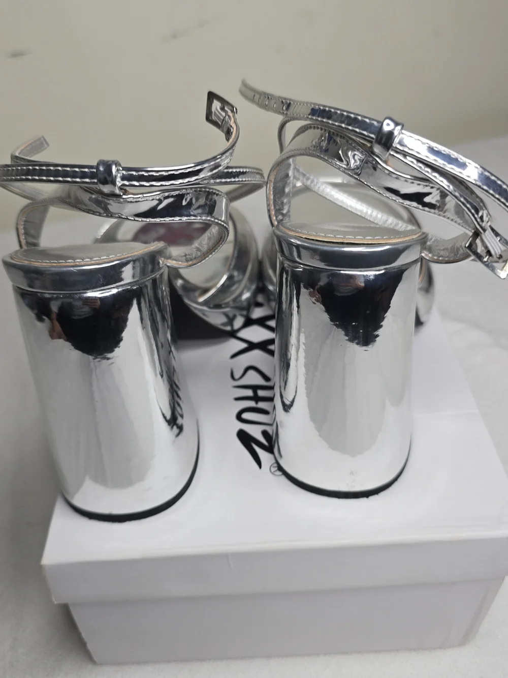 Mix No. 6 Silver Metallic Block Heel Sandals – Women's Size 10